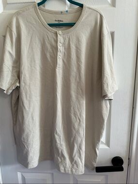 Goodfellow & Co Short Sleeve Cream Henley NWOT XXL